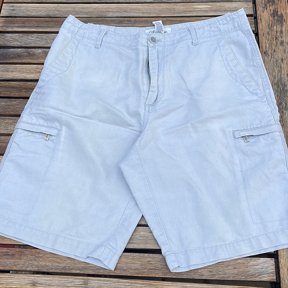 Calvin Klein linen short size 30